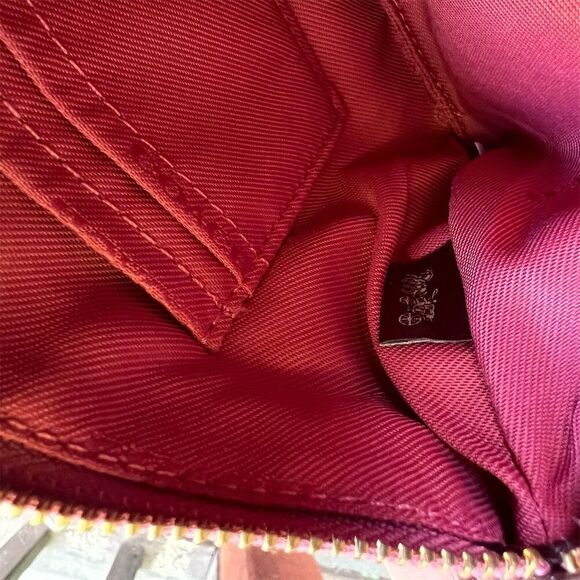 COACH Pebble Leather Wristlet with Detachable Wrist Strap 22962 AUTHENTIC - Picture 10 of 10